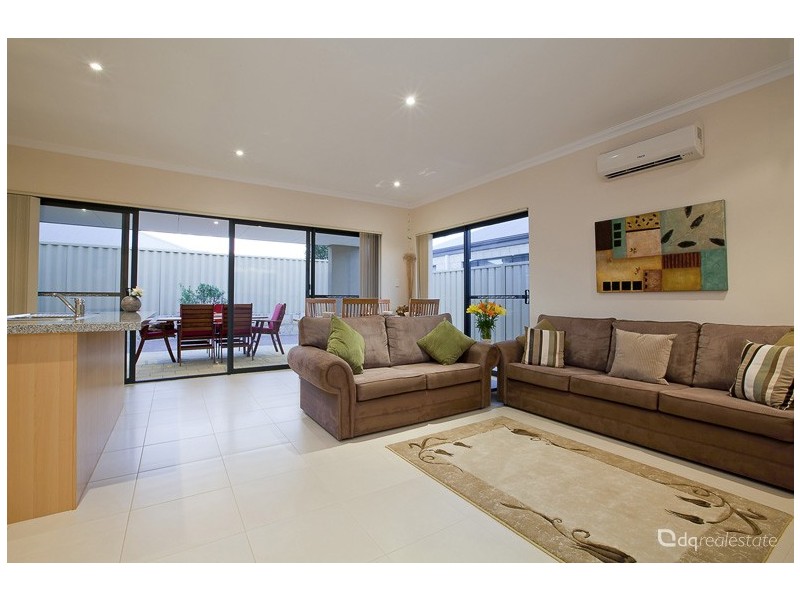 19B Bonvin Gardens, Tapping WA 6065