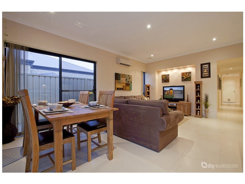 19B Bonvin Gardens, Tapping WA 6065