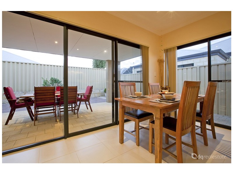 19B Bonvin Gardens, Tapping WA 6065