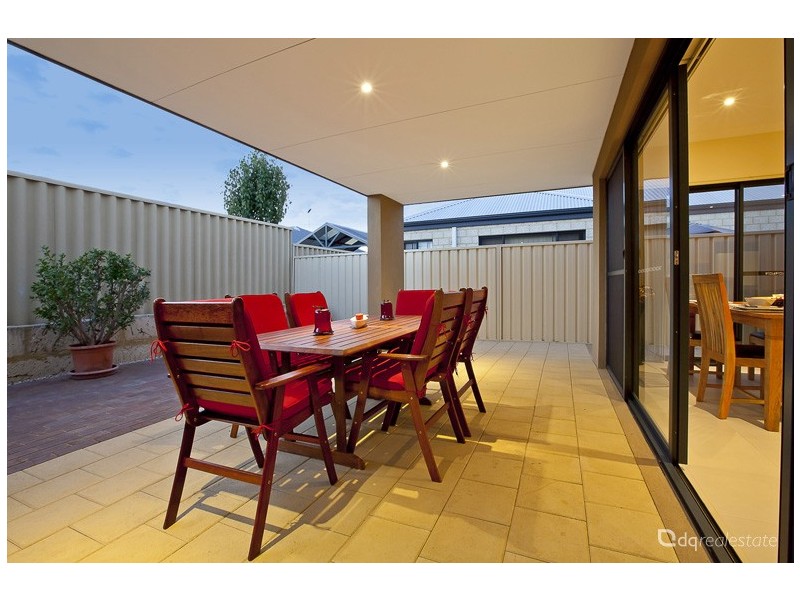 19B Bonvin Gardens, Tapping WA 6065