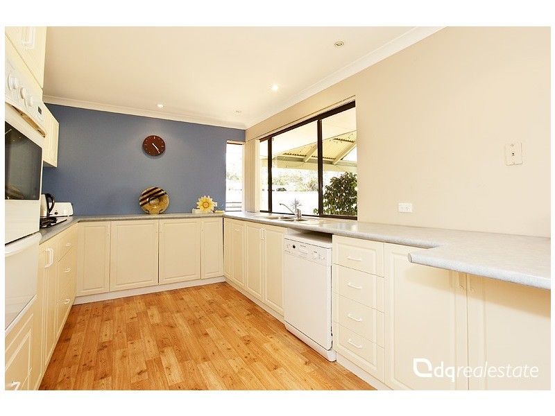 25 Sapling Way, Hocking WA 6065