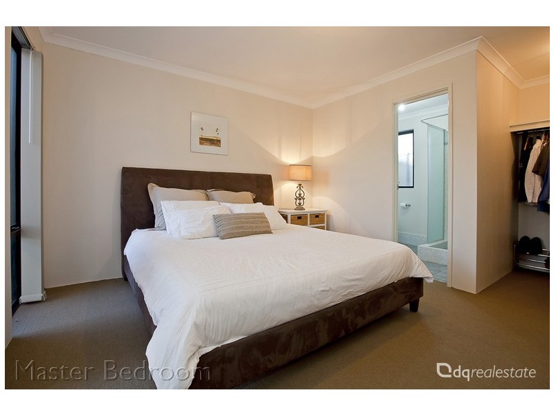 15 Verdello Way, Pearsall WA 6065