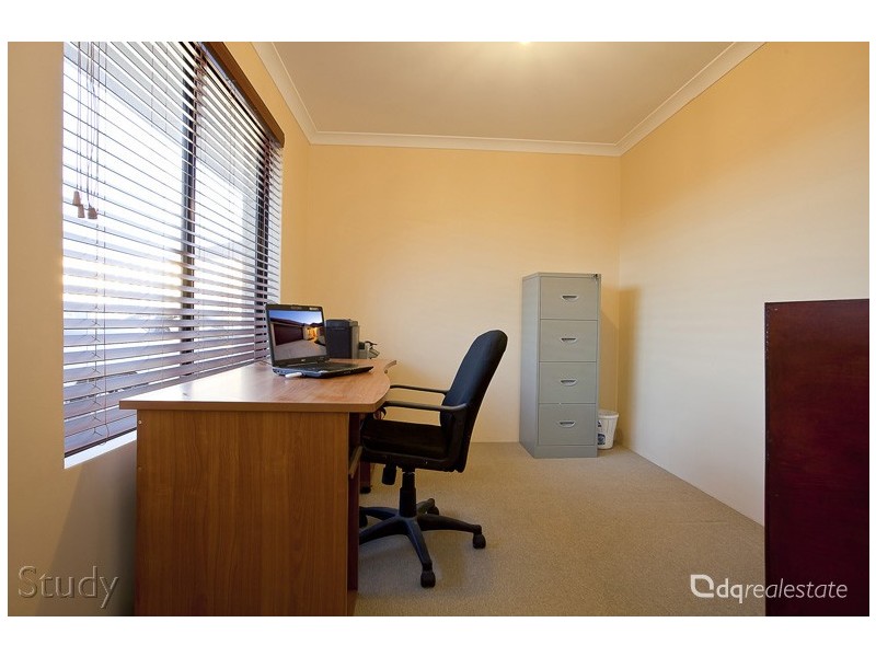 3 Baird Way, Tapping WA 6065