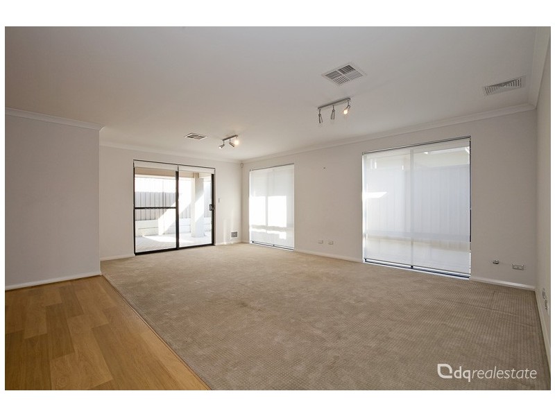 A/15 Fairway West, Yokine WA 6060