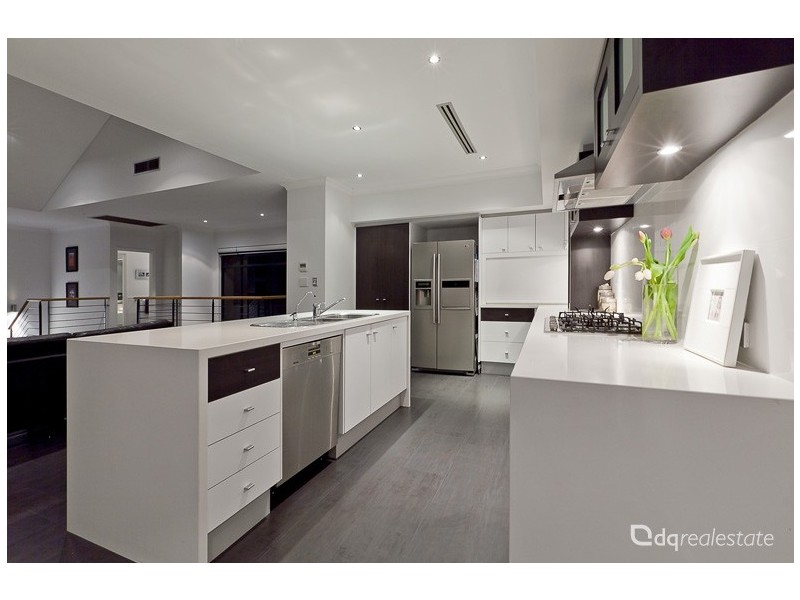 10 Catania Ct, Mindarie WA 6030