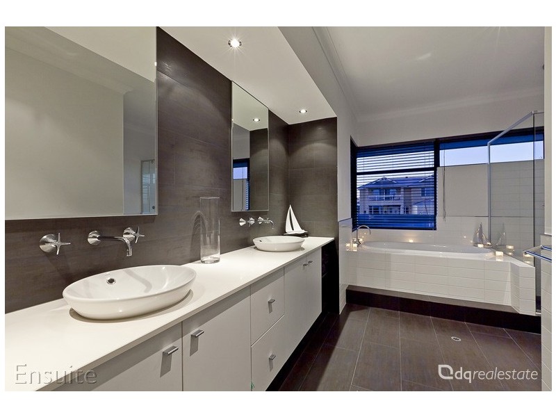 10 Catania Ct, Mindarie WA 6030