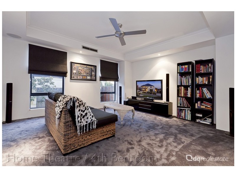 10 Catania Ct, Mindarie WA 6030