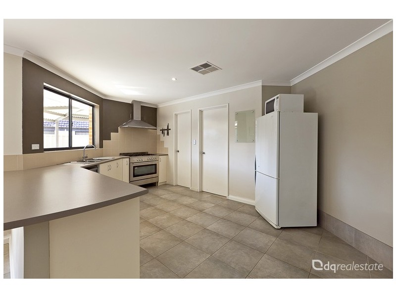 11 Bonvin Gardens, Tapping WA 6065
