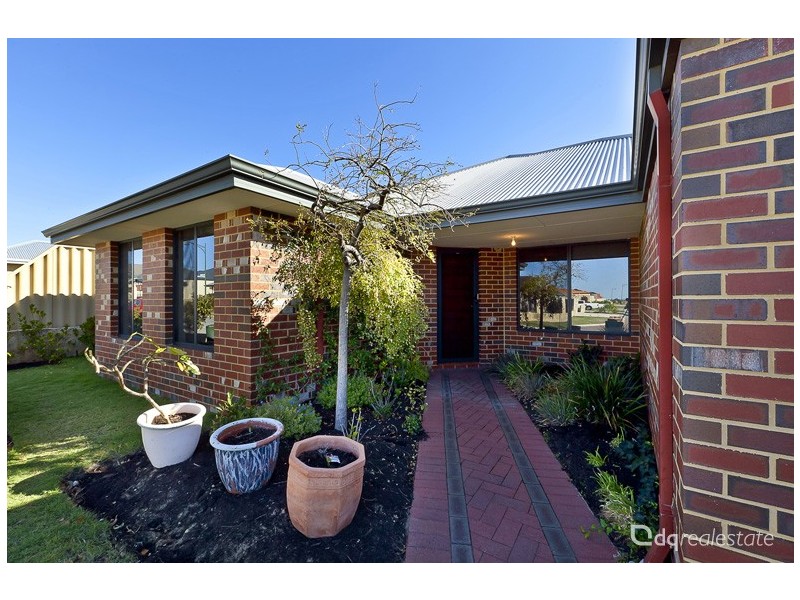 11 Bonvin Gardens, Tapping WA 6065