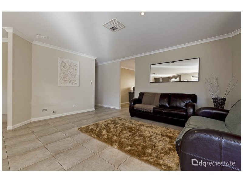 11 Bonvin Gardens, Tapping WA 6065
