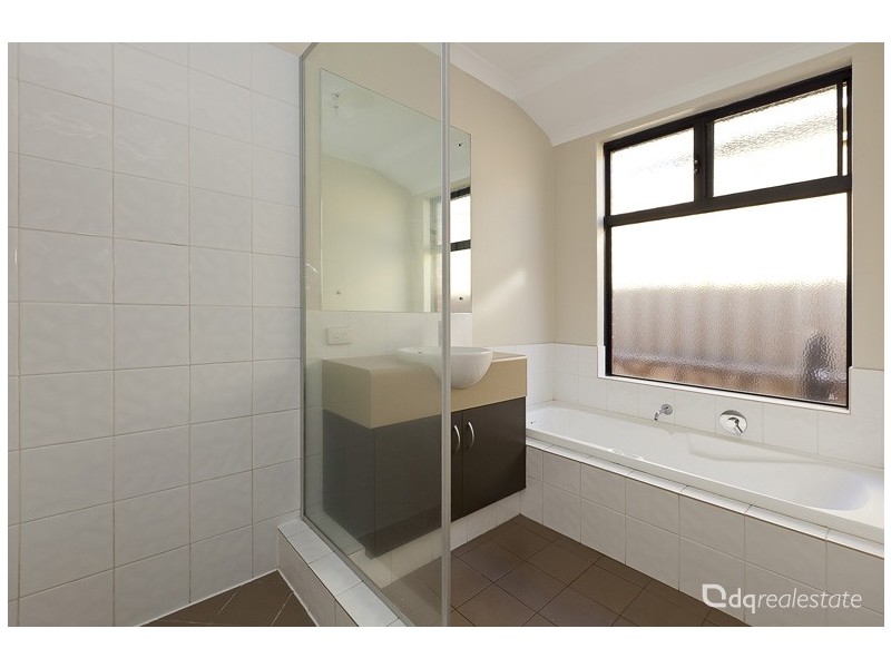 11 Bonvin Gardens, Tapping WA 6065