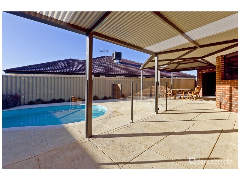 11 Bonvin Gardens, Tapping WA 6065