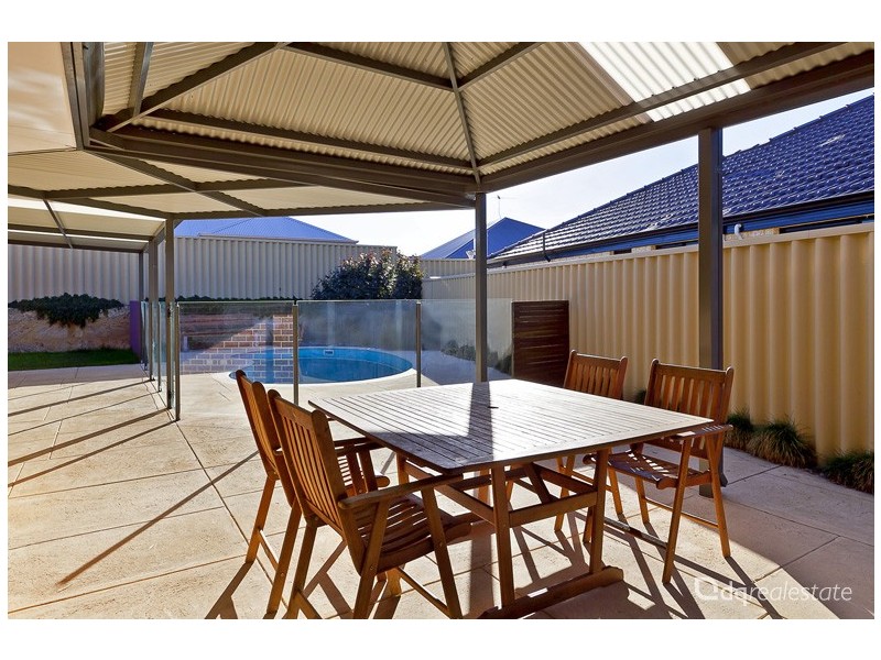11 Bonvin Gardens, Tapping WA 6065