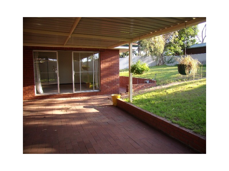 216 Erindale Road, Hamersley WA 6022