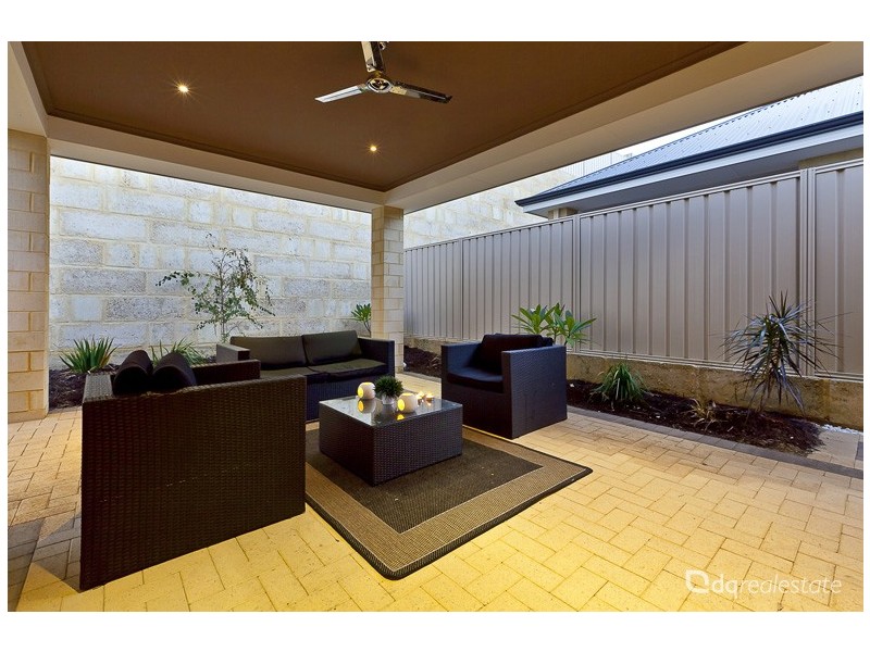 74 Appleby Drive, Darch WA 6065