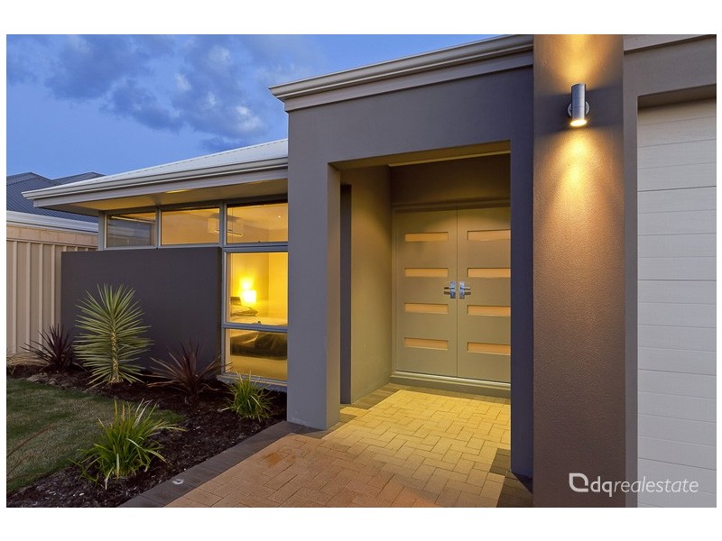 74 Appleby Drive, Darch WA 6065