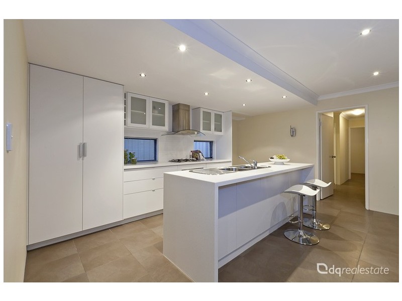 9 Ficarra Way, Sinagra WA 6065