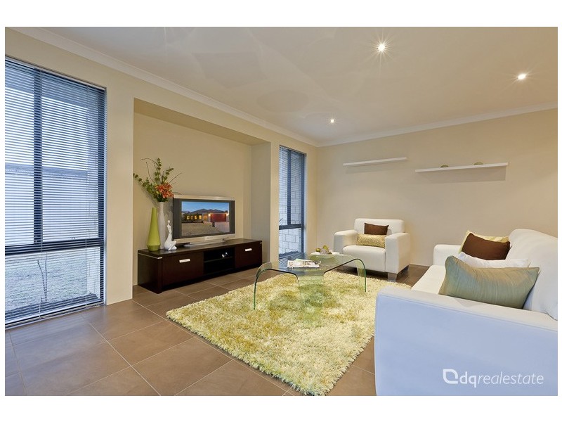 9 Ficarra Way, Sinagra WA 6065