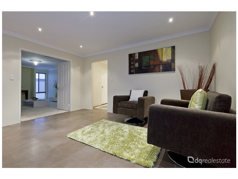 9 Ficarra Way, Sinagra WA 6065