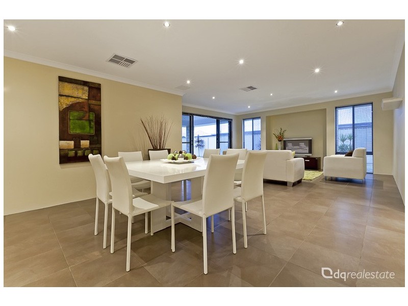 9 Ficarra Way, Sinagra WA 6065