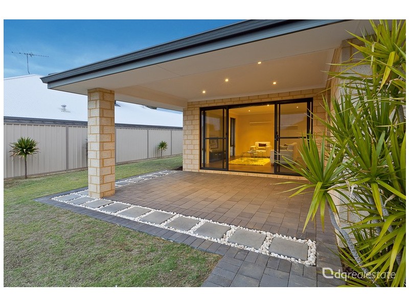 9 Ficarra Way, Sinagra WA 6065