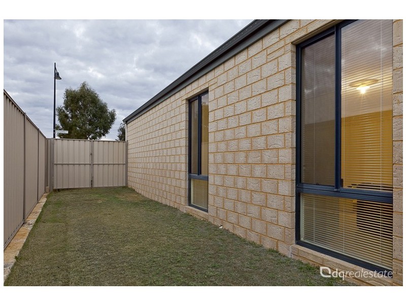 9 Ficarra Way, Sinagra WA 6065