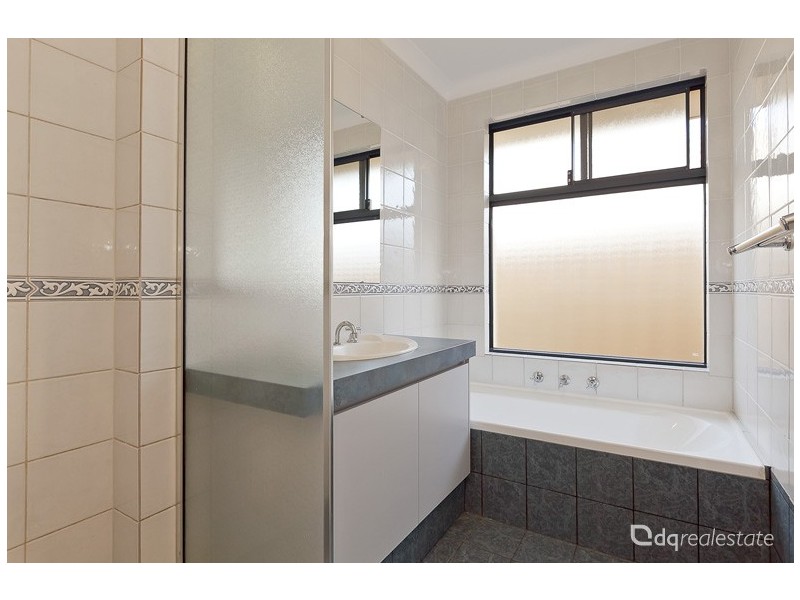 33 Cape Meares Crescent, Butler WA 6036