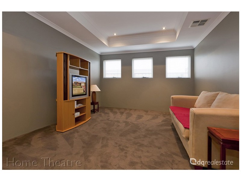 10 Bittern Street, Tapping WA 6065