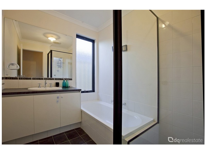 35 Ginsburg Turn, Tapping WA 6065