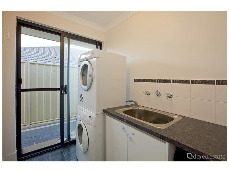 35 Ginsburg Turn, Tapping WA 6065