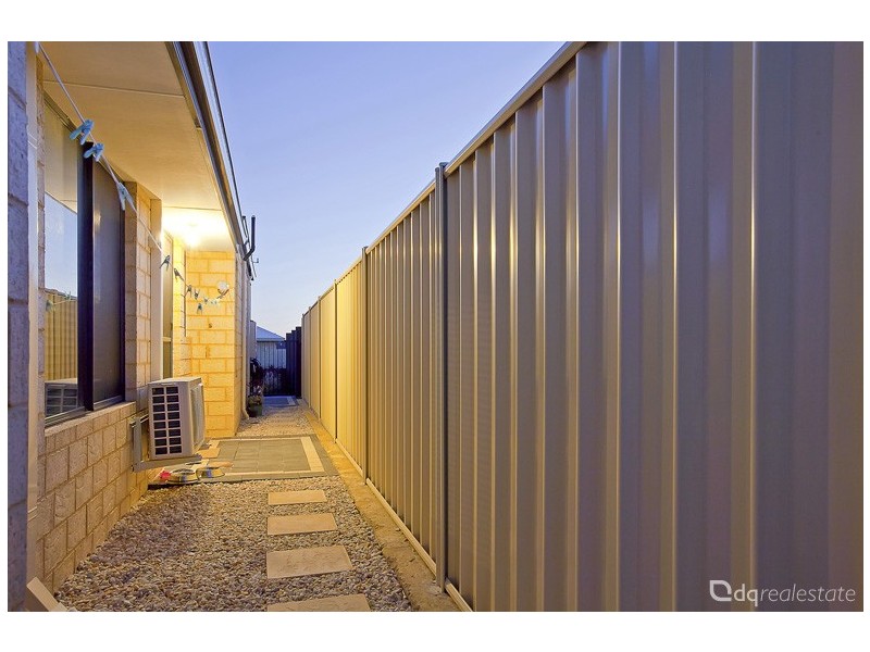 35 Ginsburg Turn, Tapping WA 6065