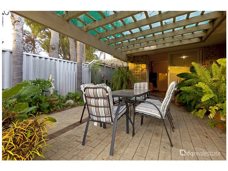 1 Westhaven Drive, Woodvale WA 6026