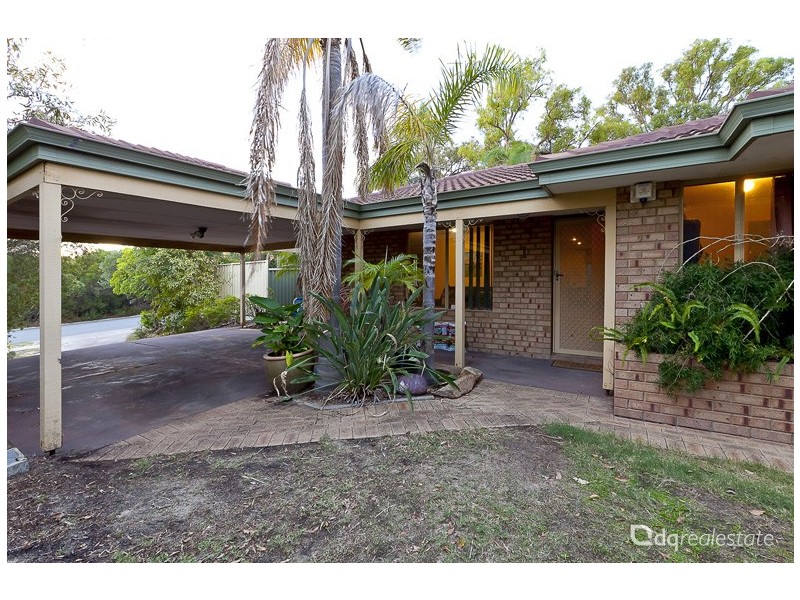 1 Westhaven Drive, Woodvale WA 6026