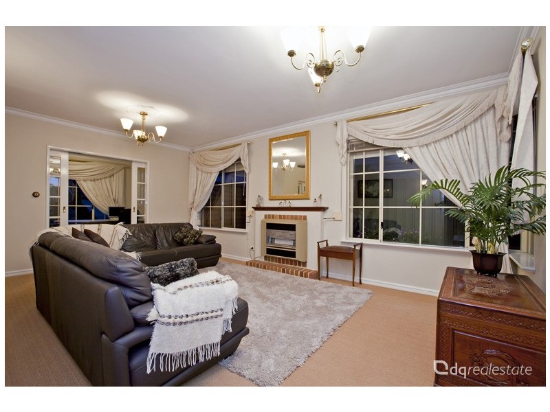 33 Meadowbrook Promenade, Currambine WA 6028