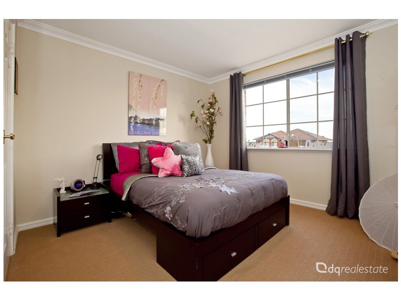 33 Meadowbrook Promenade, Currambine WA 6028