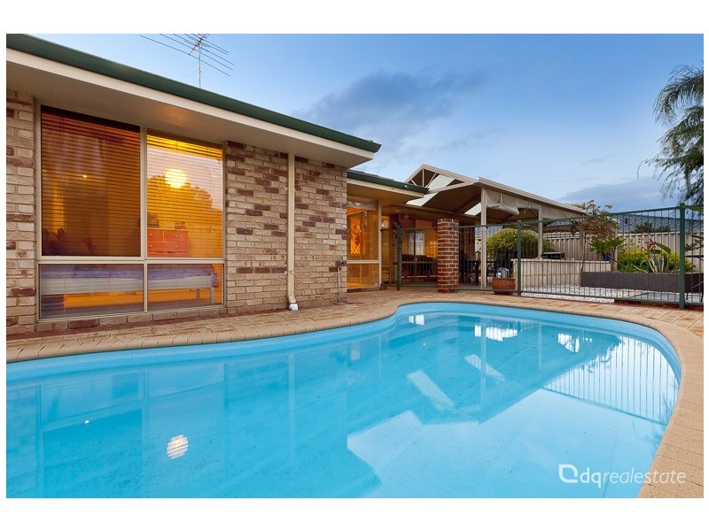 25 Comstock Way, Woodvale WA 6026