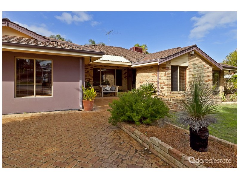 25 Comstock Way, Woodvale WA 6026