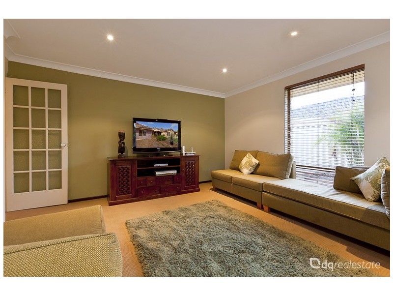 25 Comstock Way, Woodvale WA 6026