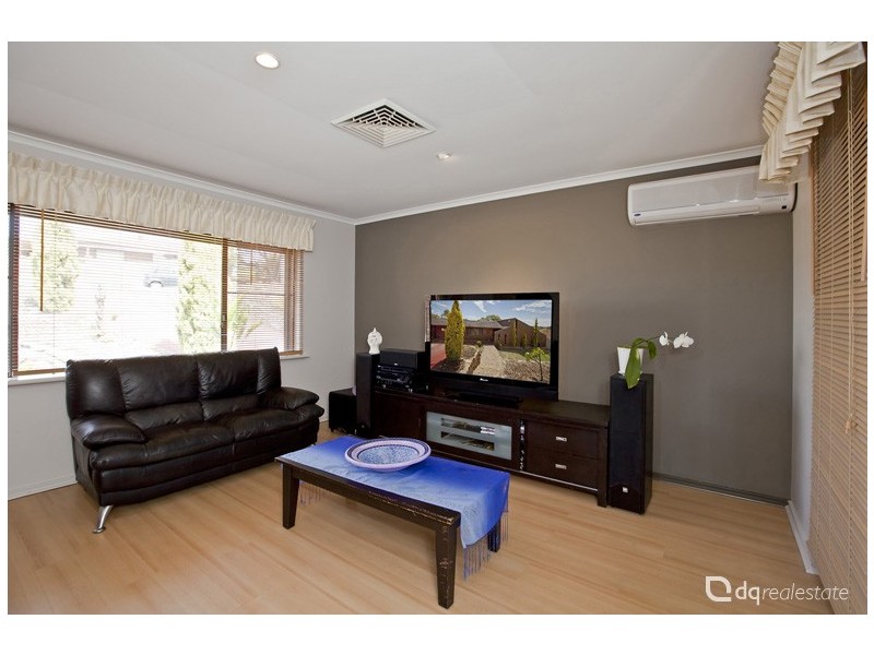 12 Radian Road, Beldon WA 6027