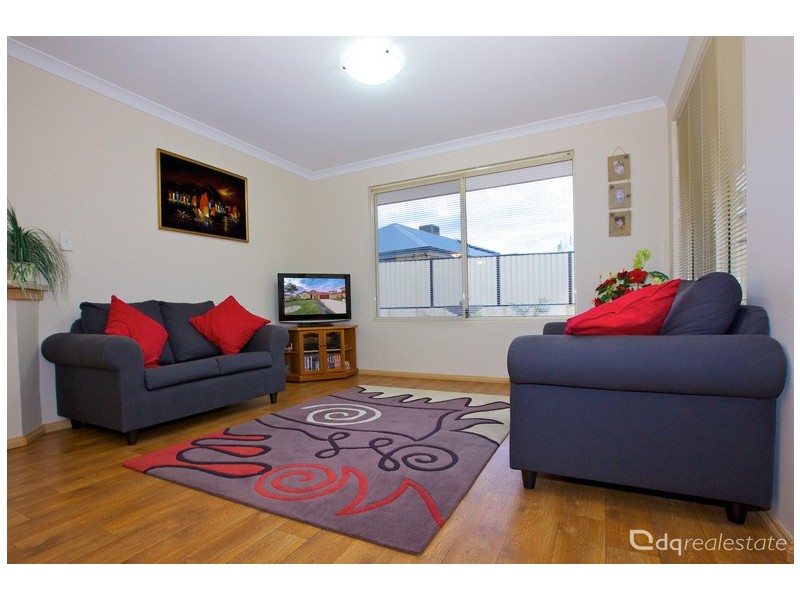 223 Golf Links Drive, Carramar WA 6031