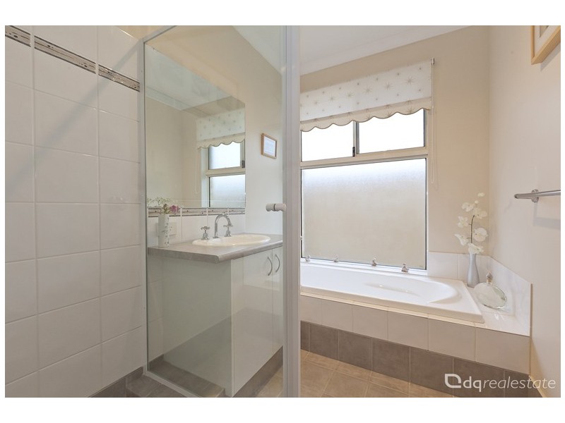 223 Golf Links Drive, Carramar WA 6031