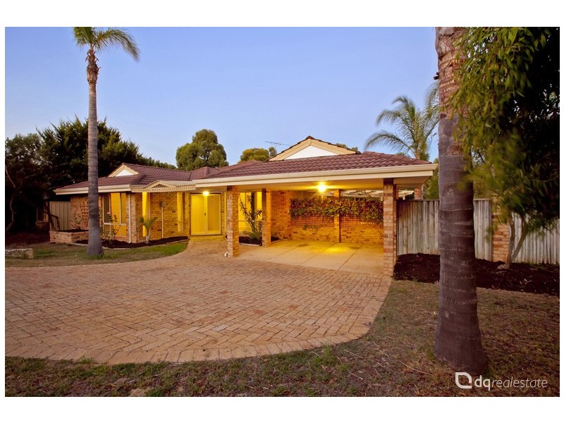 2 Oakland Close, Woodvale WA 6026