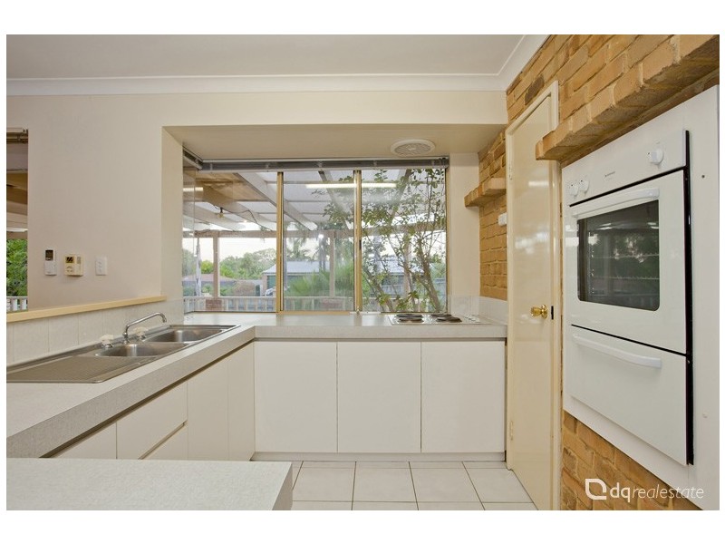 2 Oakland Close, Woodvale WA 6026