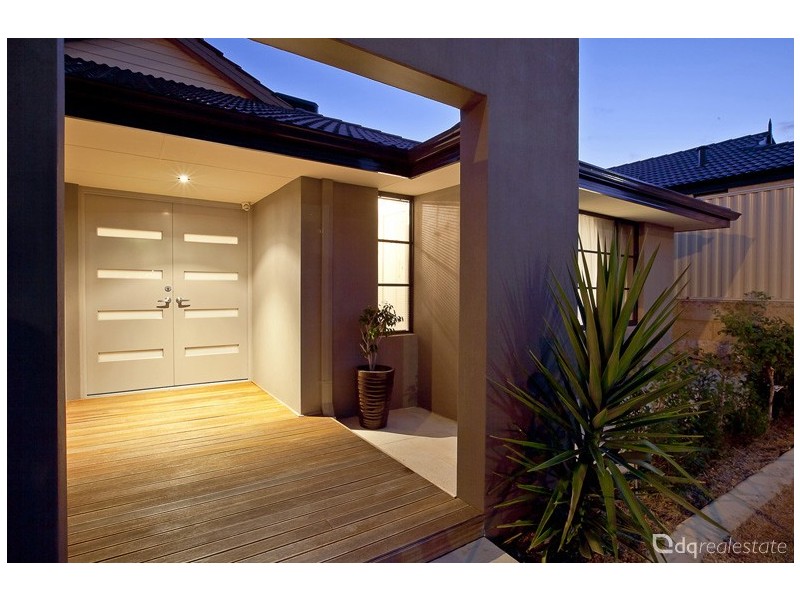 93 Bethwyn Cct, Madeley WA 6065