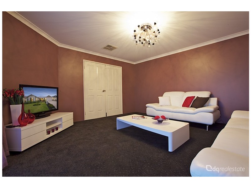 36 Benjamin Crescent, Tapping WA 6065