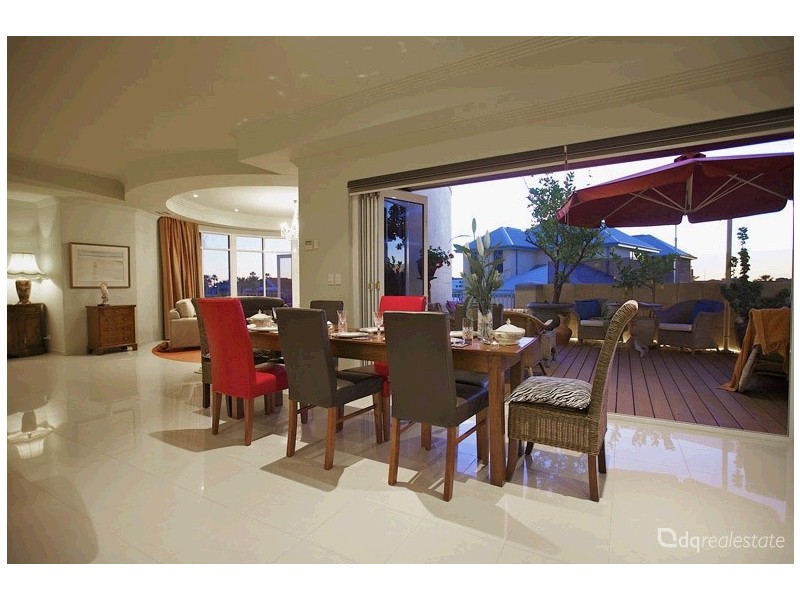 20 Swansea Promenade, Mindarie WA 6030