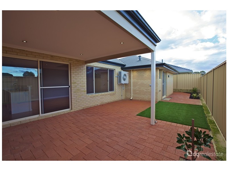 39 Moscow Retreat, Hocking WA 6065