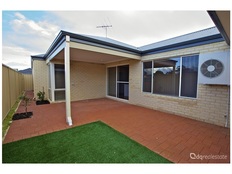 39 Moscow Retreat, Hocking WA 6065