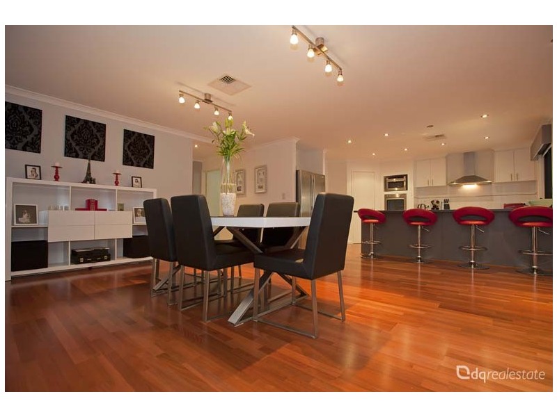 17 Wyatt Road, Hocking WA 6065