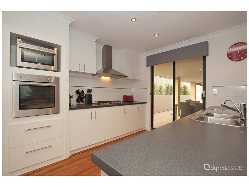 17 Wyatt Road, Hocking WA 6065